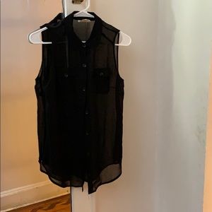 Black sleeveless dress shirt